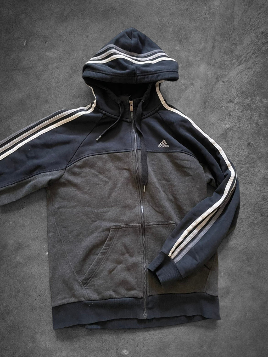 Adidas Essentials zip-up - M