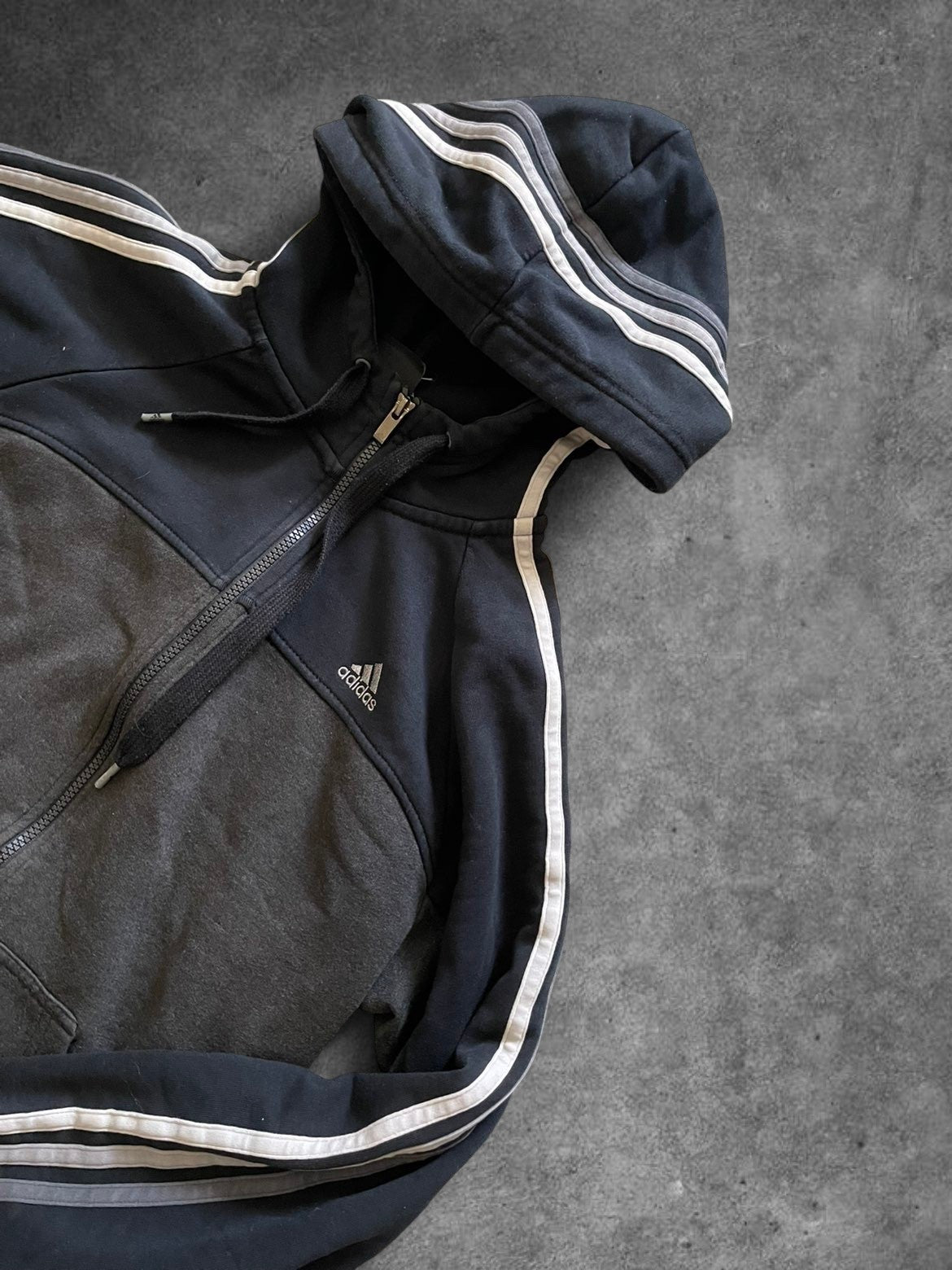 Adidas Essentials zip-up - M